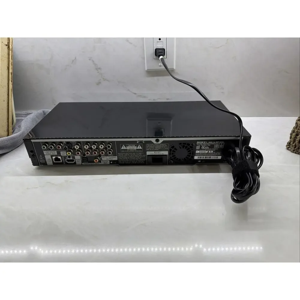 Sony BDP-S550 Blu-Ray Player DVD USB LAN HDMI Comes With Power & HDMI Cable